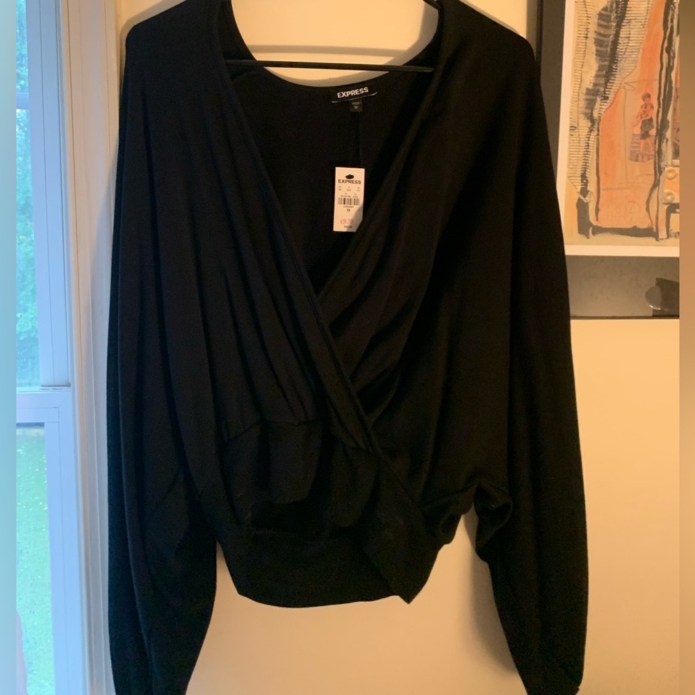 NEW Express V-Neck Pullover Sweater - Picture 1 of 4